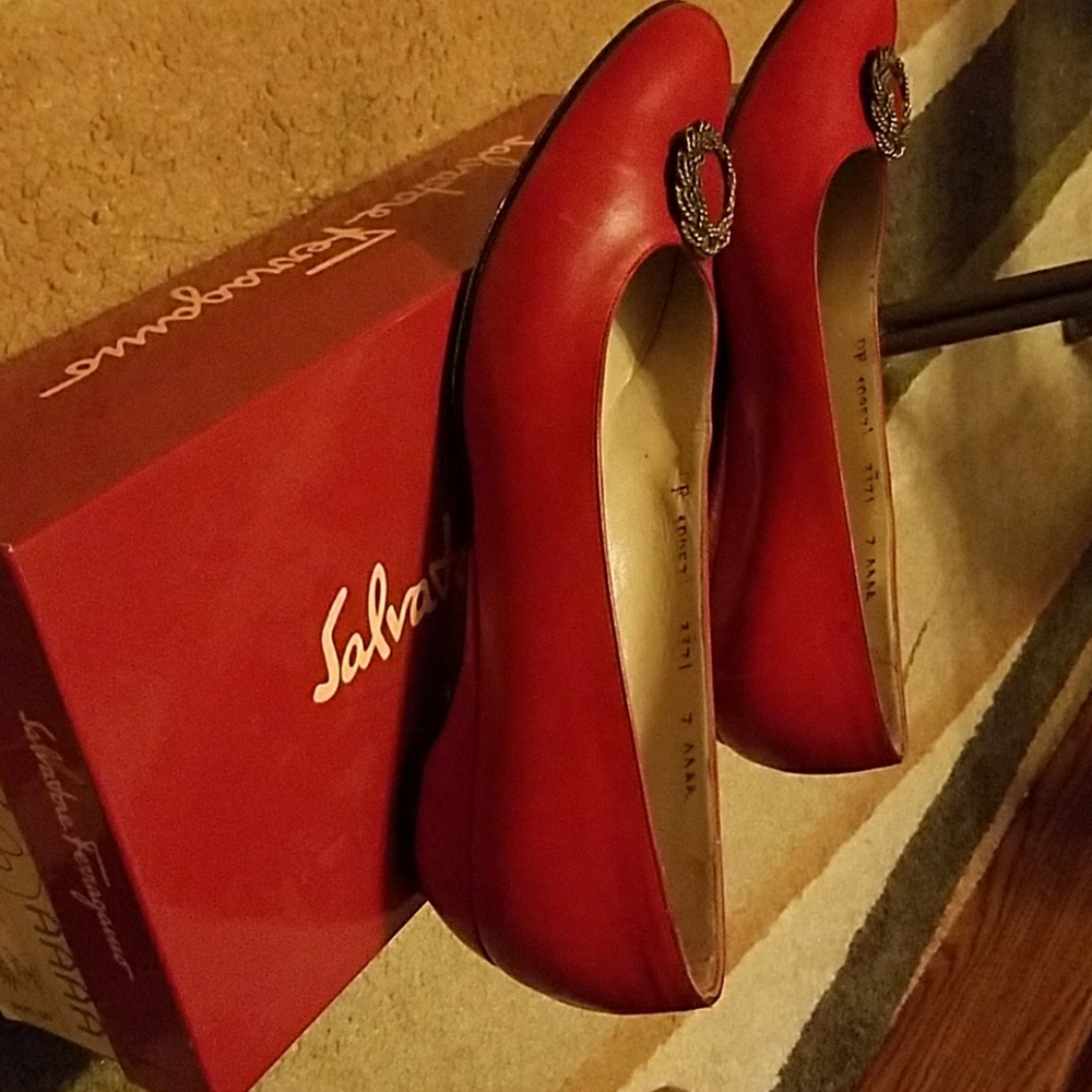 Shoes - Picture 3 of 3